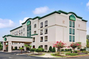 Гостиница Wingate by Wyndham Atlanta Airport South  Фэрберн
